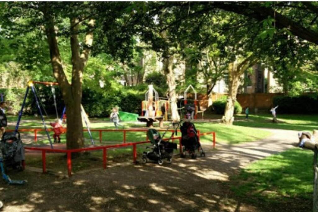 London Double Bedroom Hotel In Tufnell Park With Wifi Екстер'єр фото